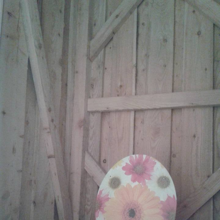 Floral toilet seat for Knoydart Forest Trust